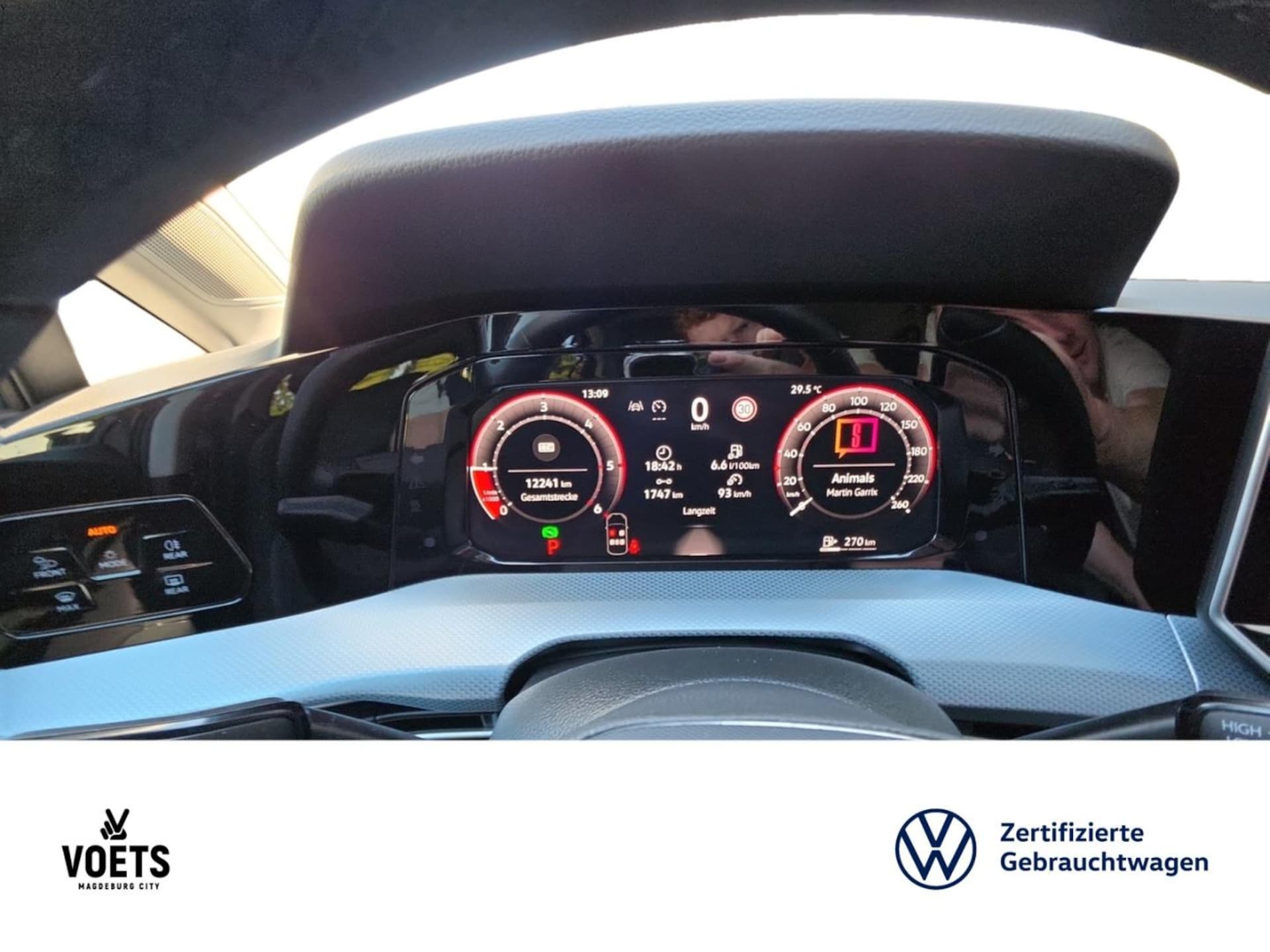 Volkswagen Golf Life