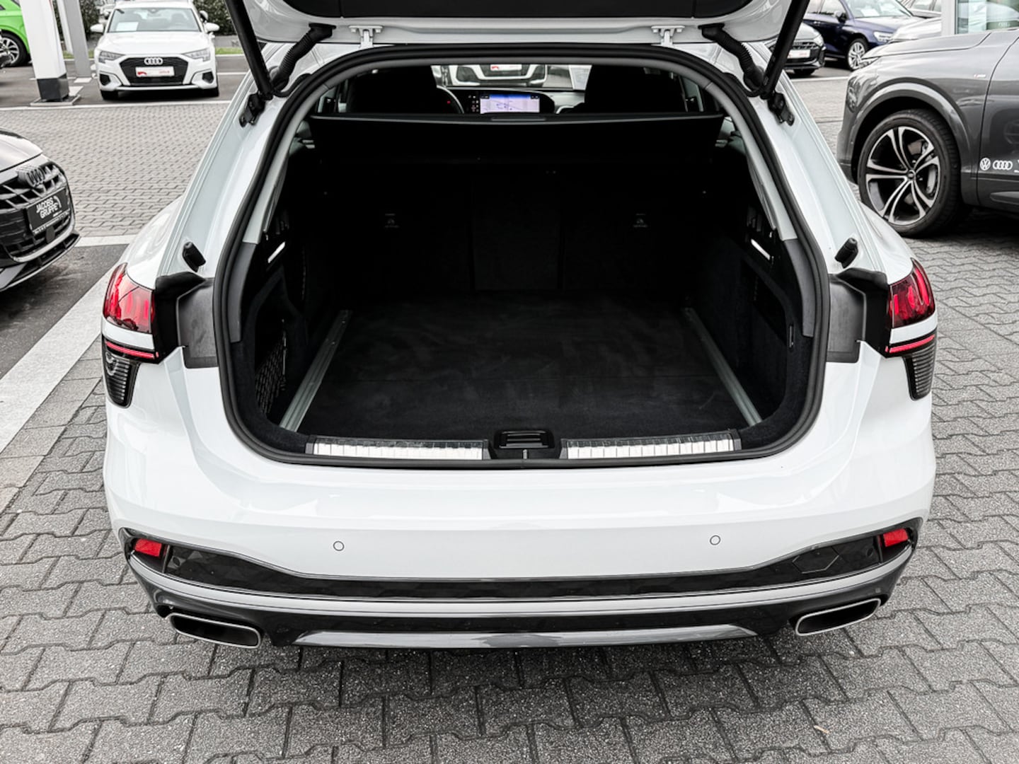 Bild über Audi A6 Avant TFSI 150 kW S tronic - für weitere Informationen kontaktieren Sie den Audi Partner