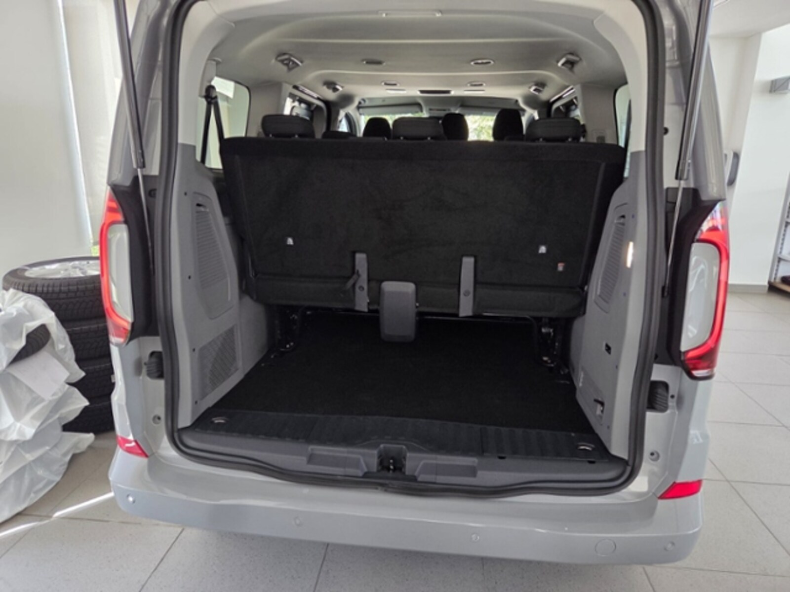 Volkswagen Caravelle – Bild 10