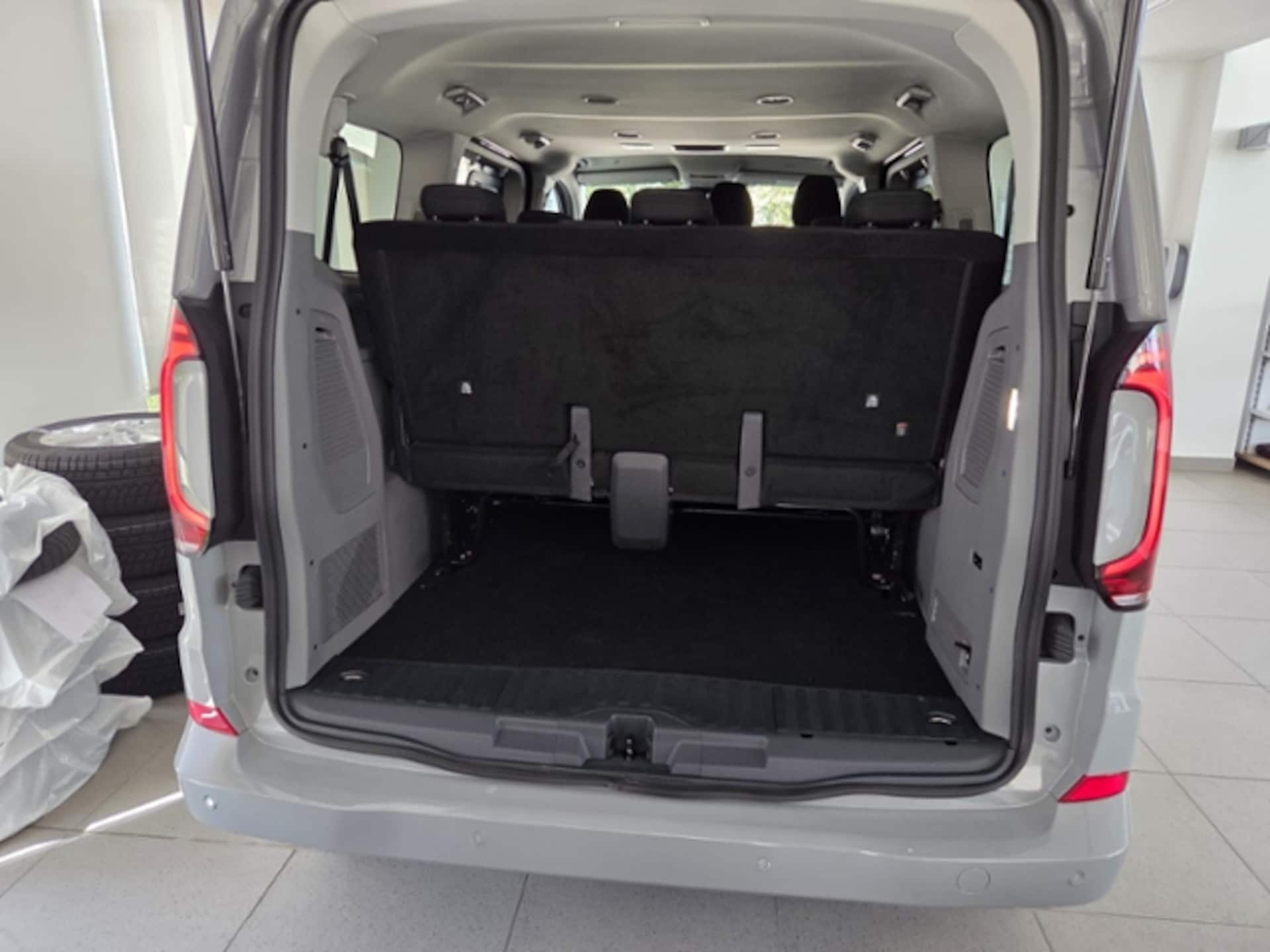 Volkswagen Caravelle Edition