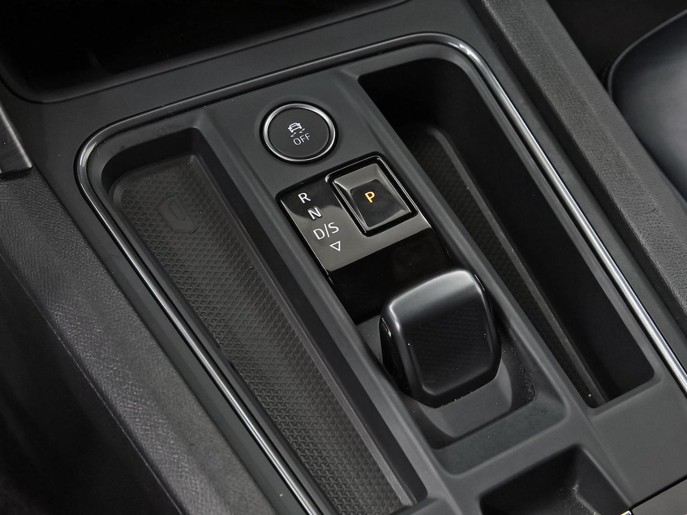 CUPRA Leon Sportstourer 2.0 TSI DSG 221 kW (300 CV) — photo 35