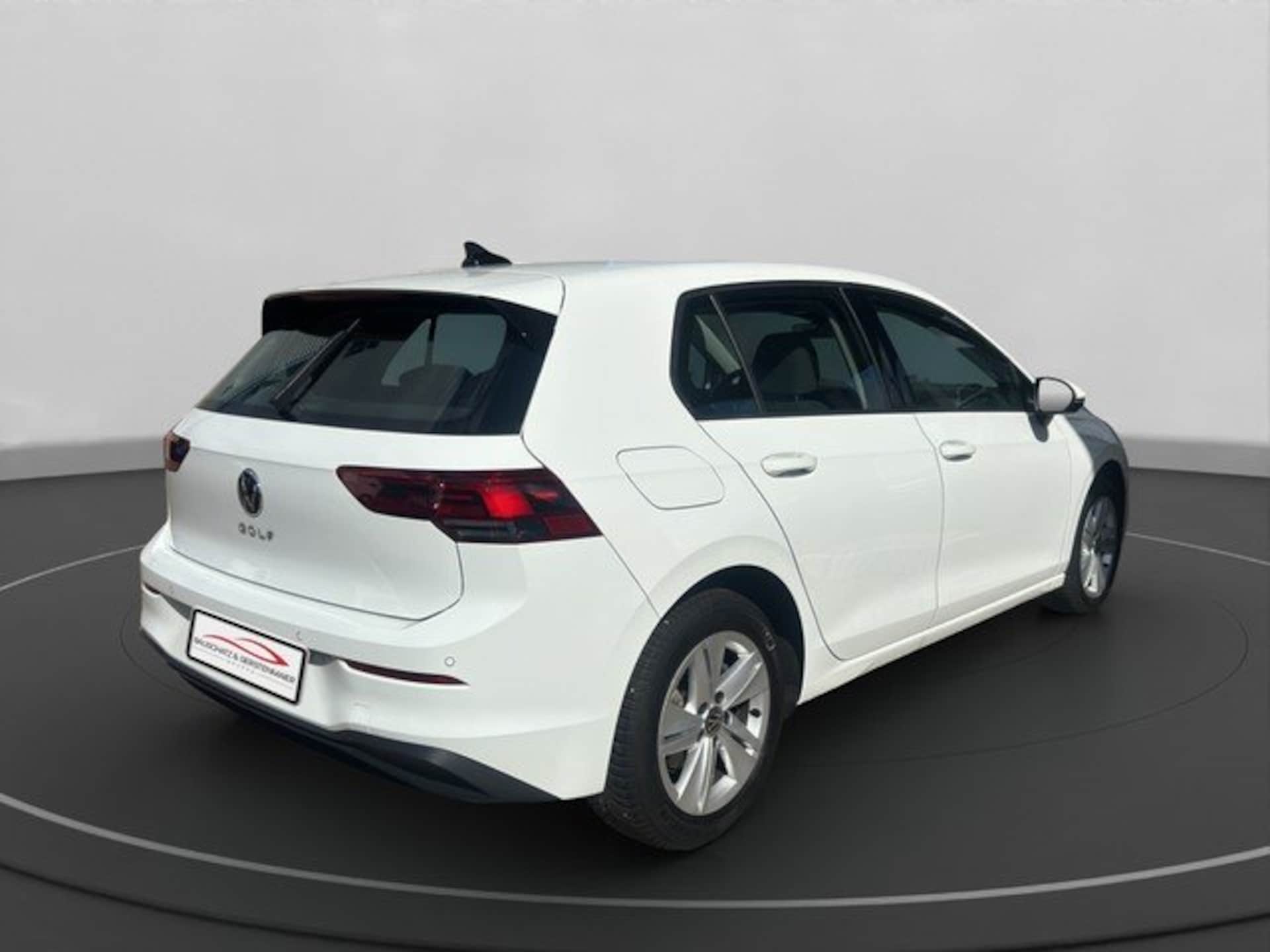 Volkswagen Golf Life