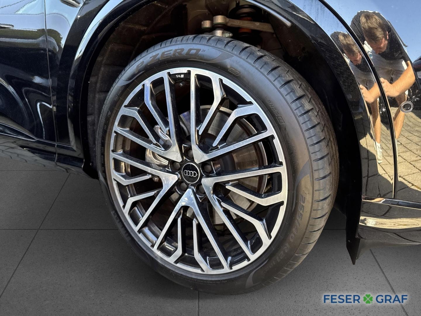 Bild über Audi Q5 Sportback TDI quattro 150 kW S tronic - für weitere Informationen kontaktieren Sie den Audi Partner