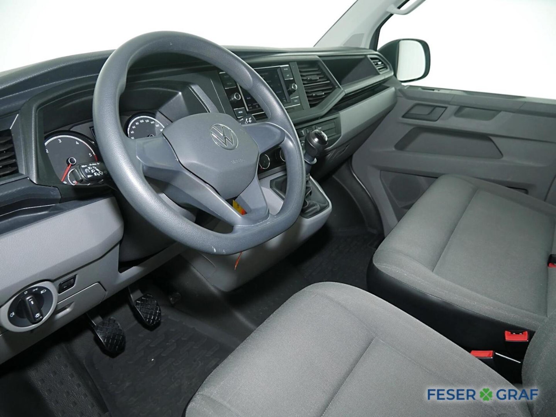 Volkswagen T6.1 Transporter Kasten langer Radstand
