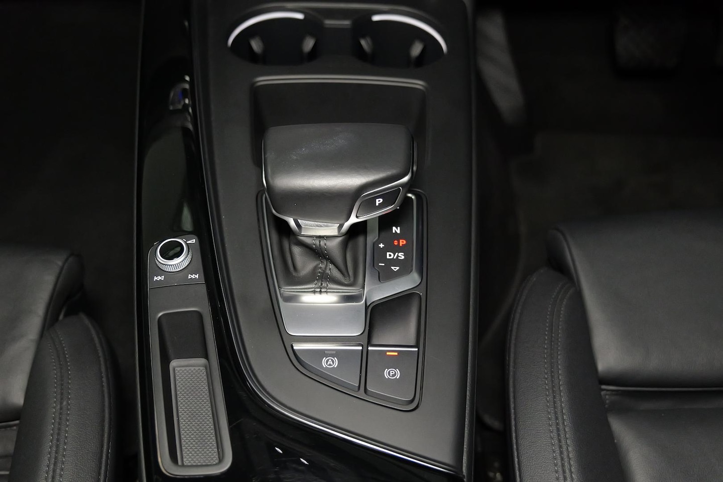 Image about Audi A4 Sedan S line 35 TFSI S tronic
