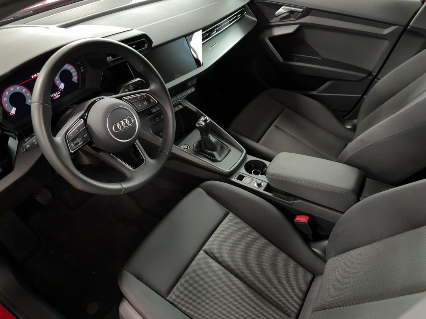 Bild über Audi A3 Sportback advanced 35 TFSI Schaltgetriebe - für weitere Informationen kontaktieren Sie den Audi Partner