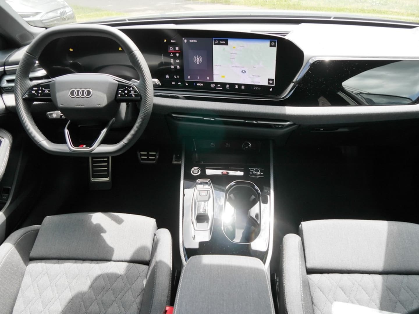 Bild über Audi A5 Avant TDI 150 kW S tronic - für weitere Informationen kontaktieren Sie den Audi Partner