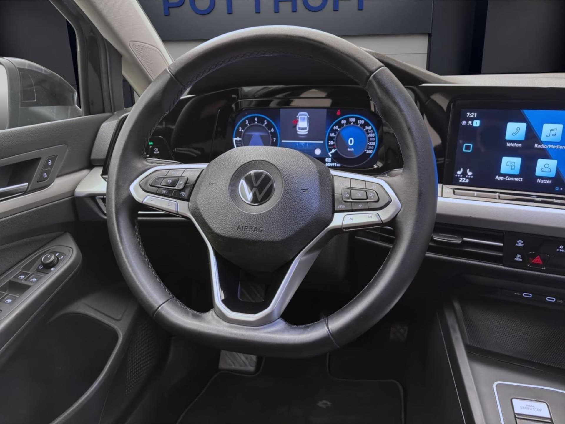 Volkswagen Golf Variant Life