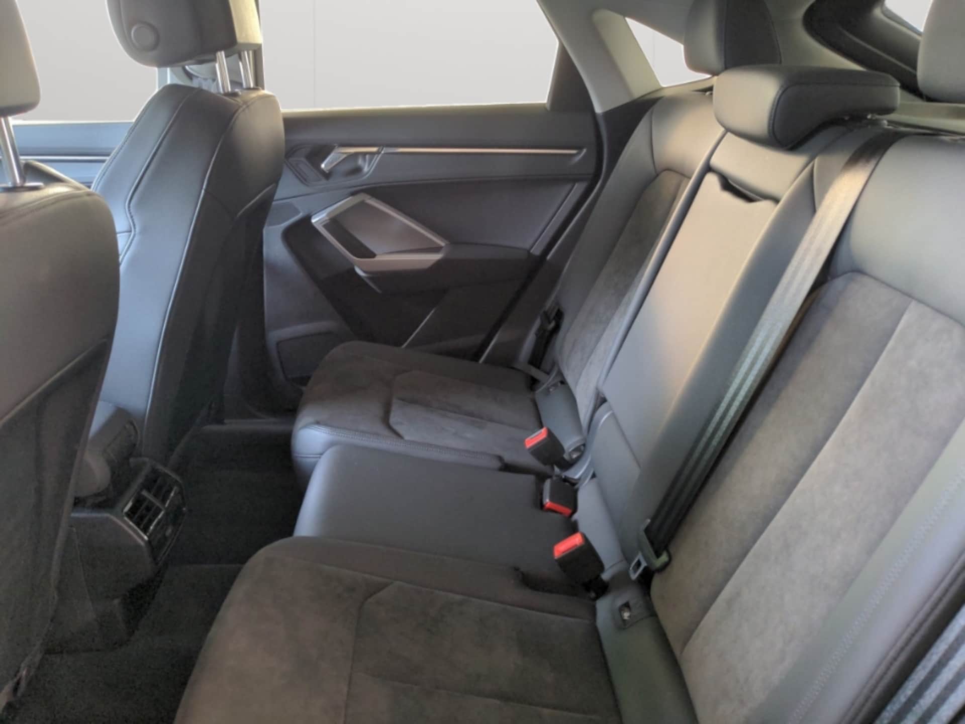 Audi Q3 Sportback S line