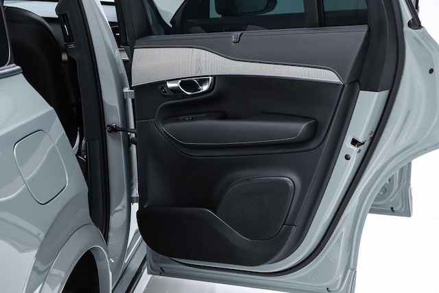2025 Volvo XC90 Ultra - Photo 71