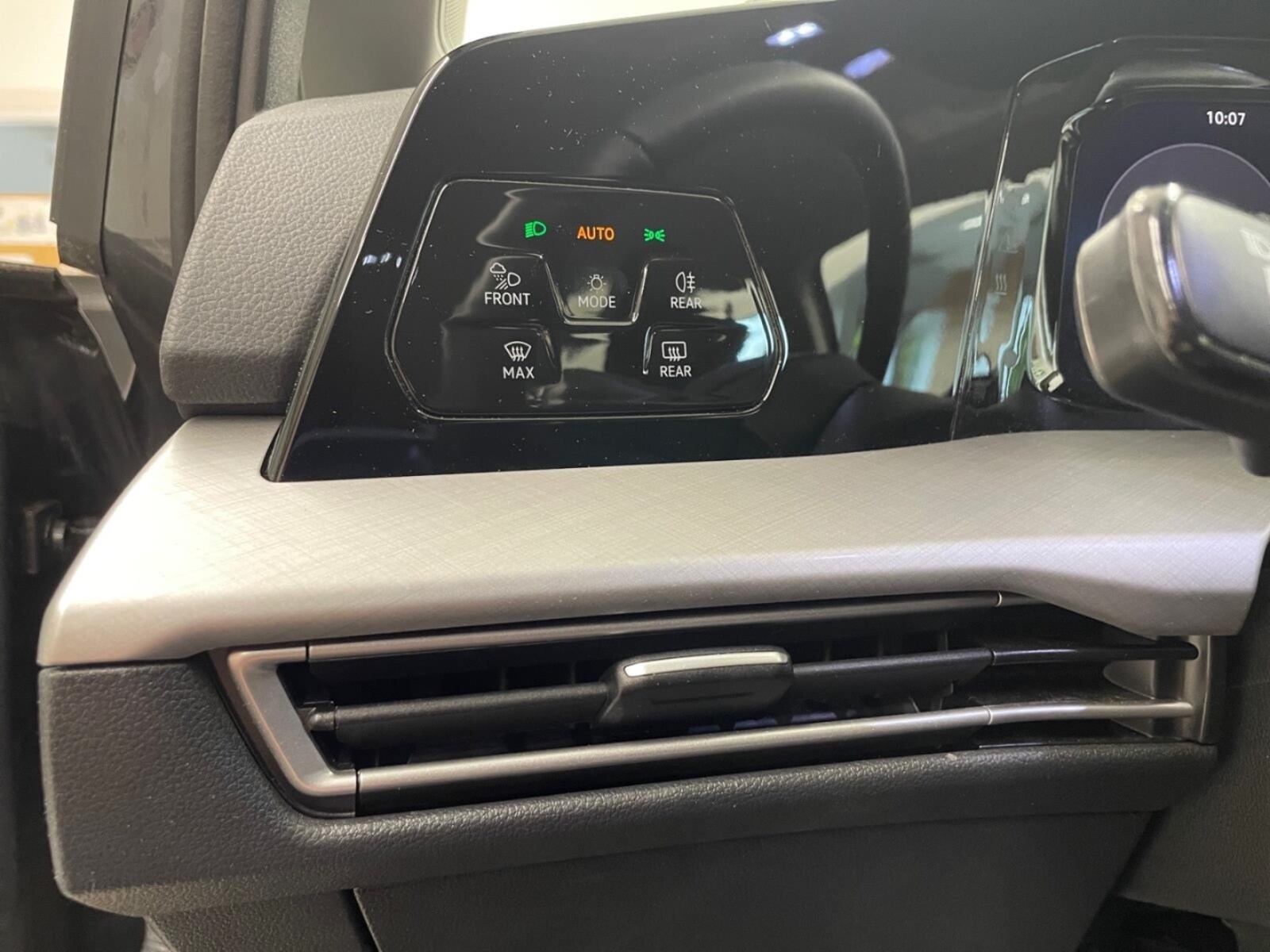 Volkswagen Golf Variant – Bild 15