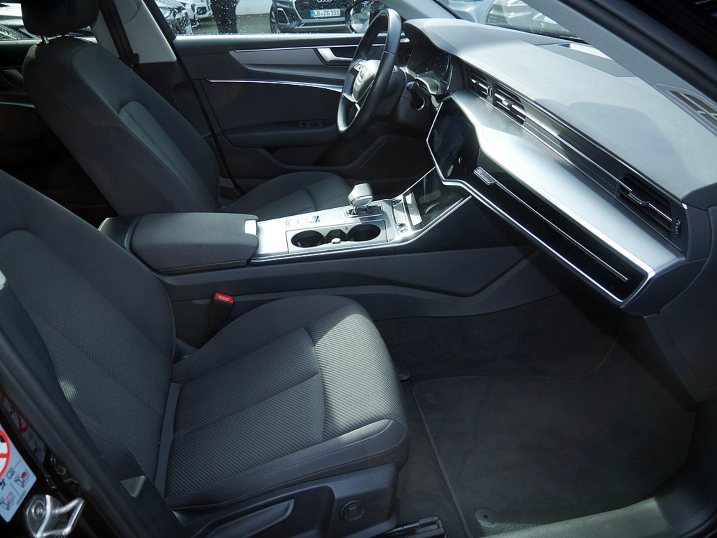 Bild über Audi A6 Avant 45 TFSI S tronic - für weitere Informationen kontaktieren Sie den Audi Partner