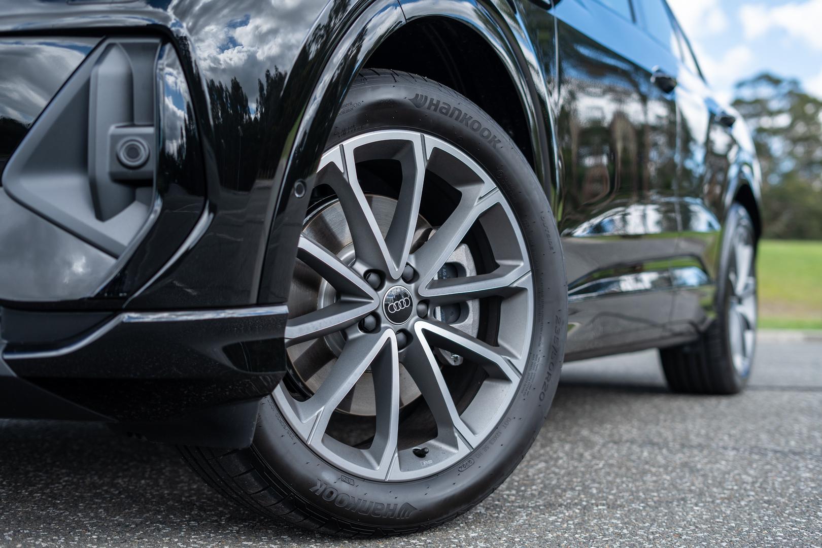 Image about Audi Q4 e-tron 55 e-tron quattro kW