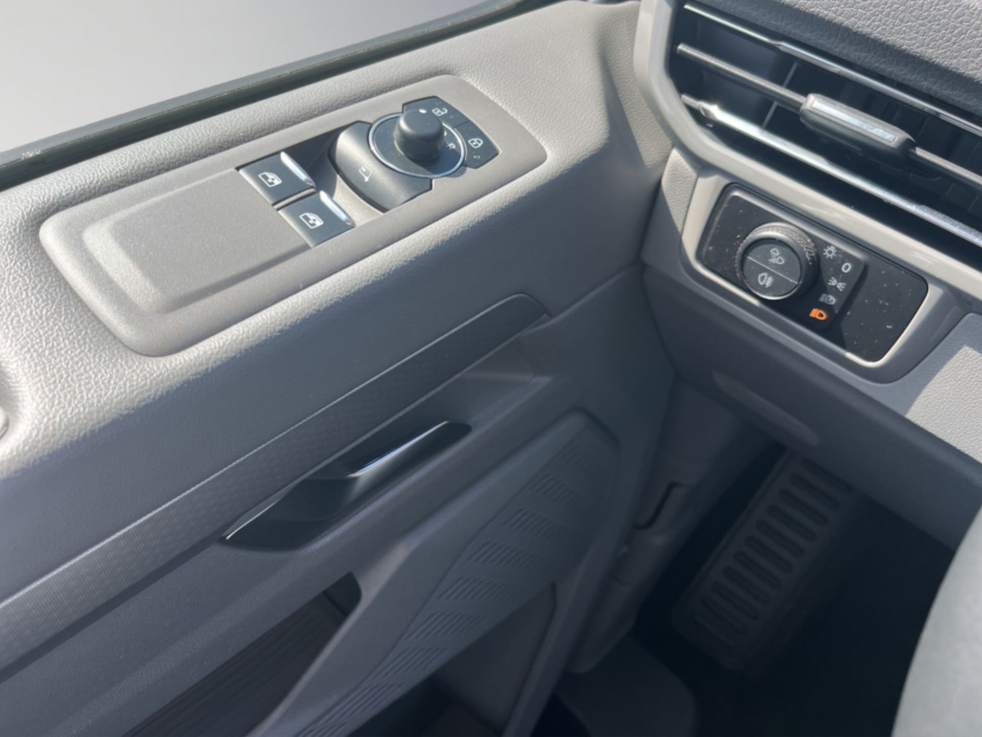 Volkswagen Caravelle Style