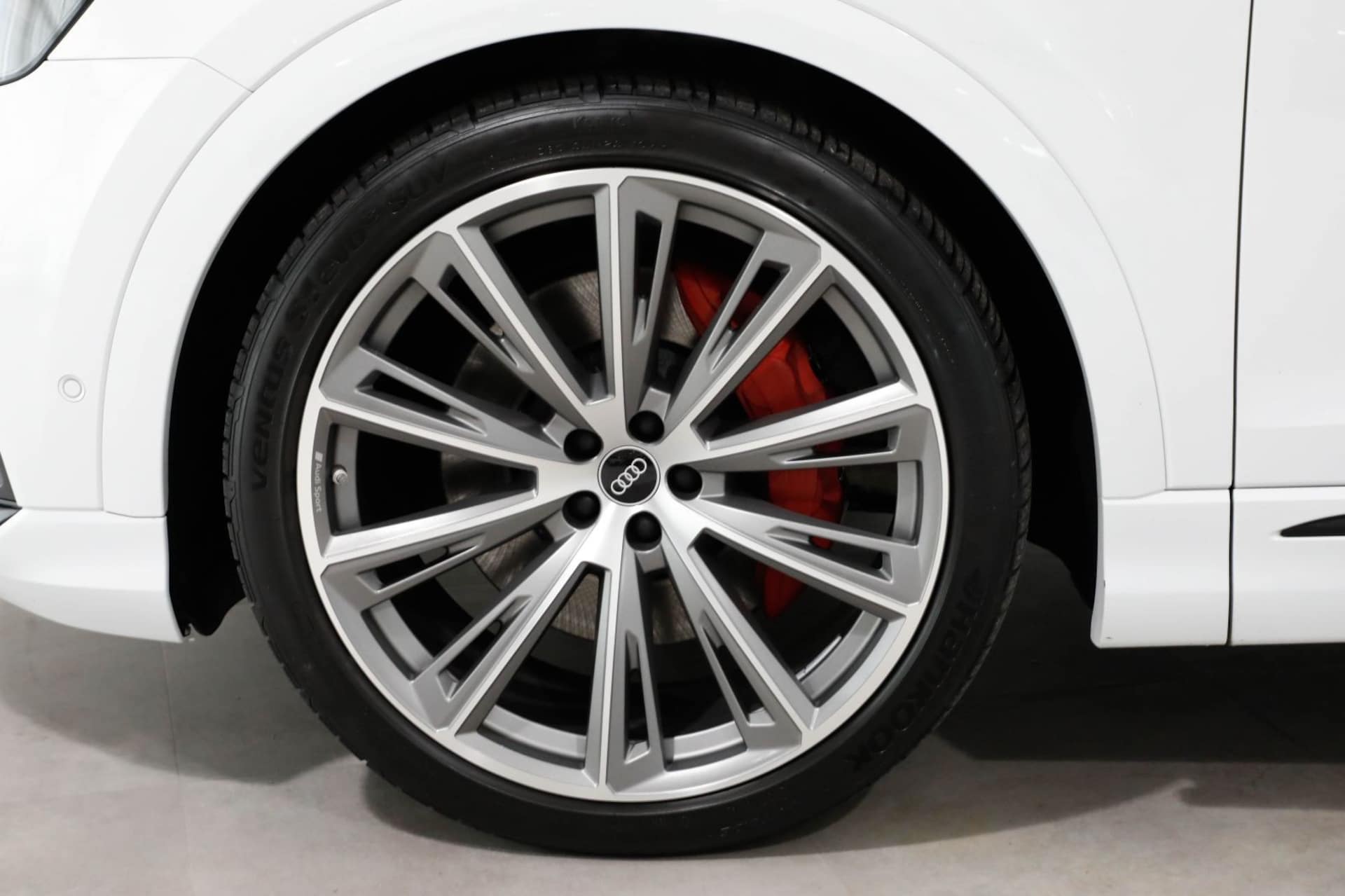 Audi SQ8 SUV