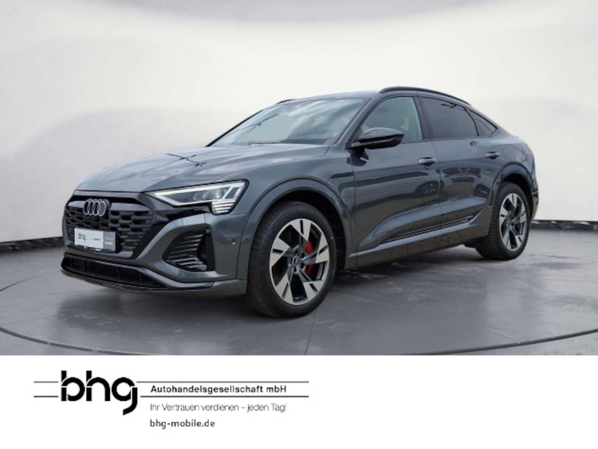 Audi Q8 Sportback e-tron S line