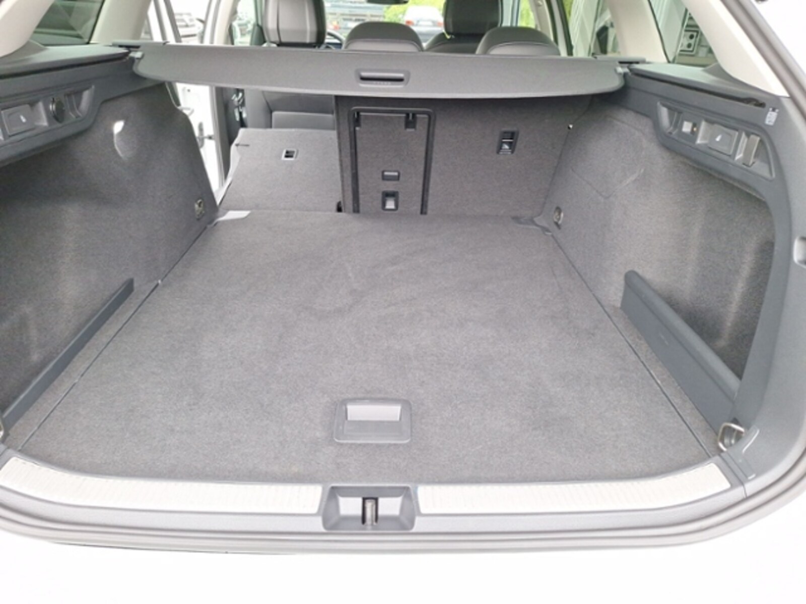 Volkswagen Passat – Bild 14