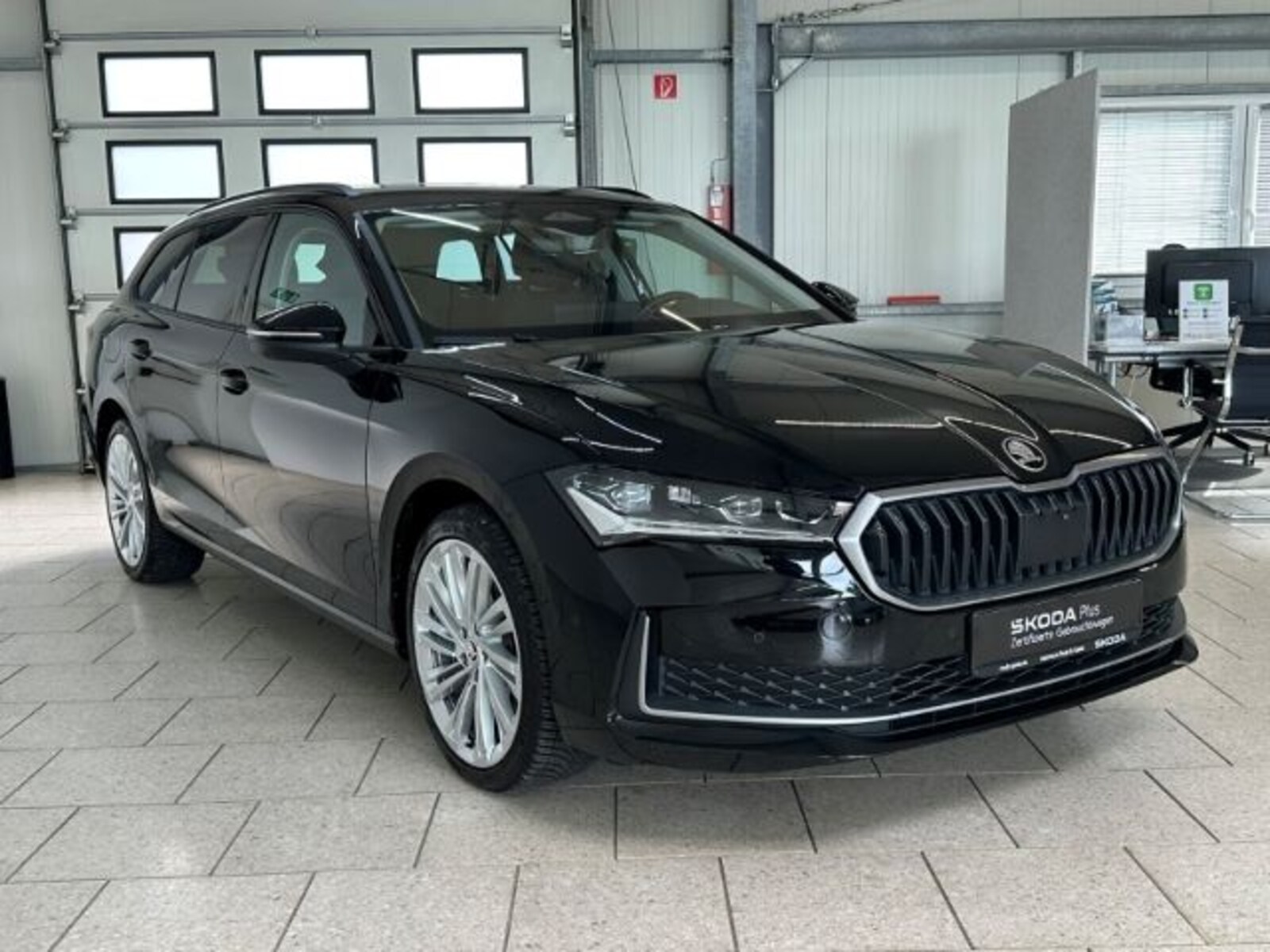 Škoda Superb Combi – Bild 7