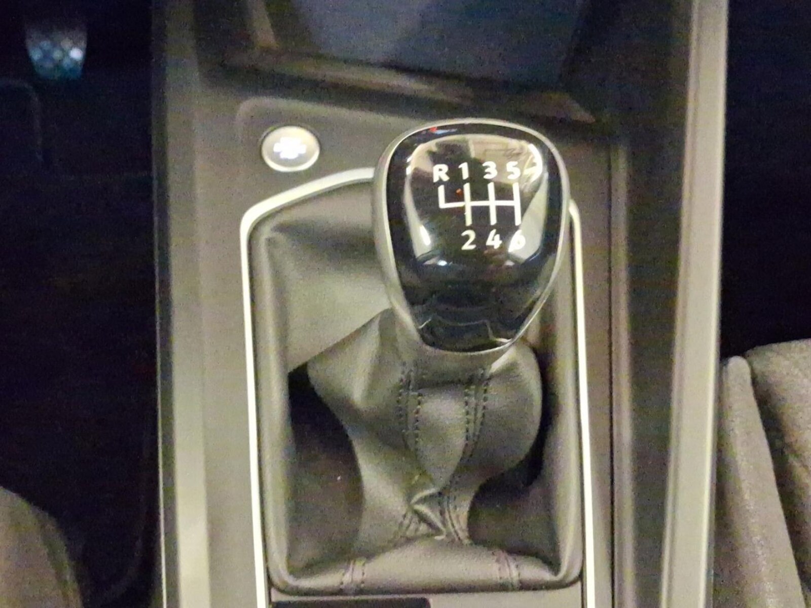 Volkswagen Golf Variant – Bild 11