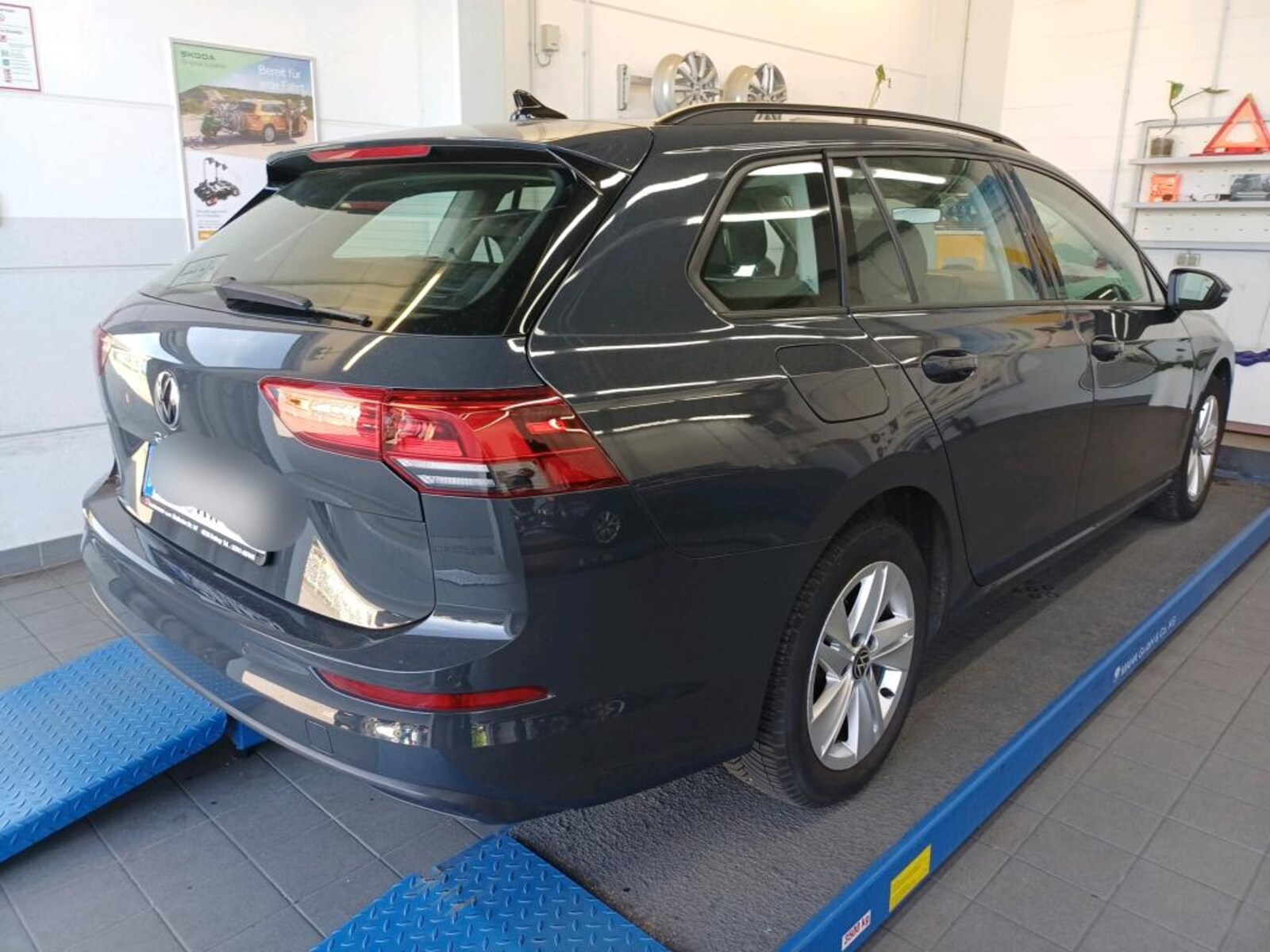Volkswagen Golf Variant – Bild 4