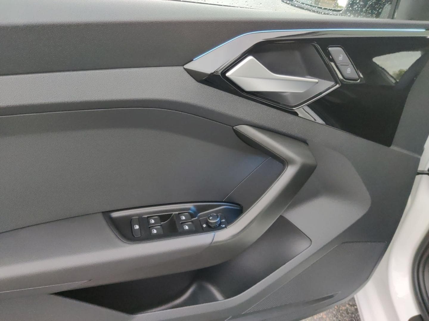Bild über Audi A1 Sportback advanced 25 TFSI S tronic - für weitere Informationen kontaktieren Sie den Audi Partner
