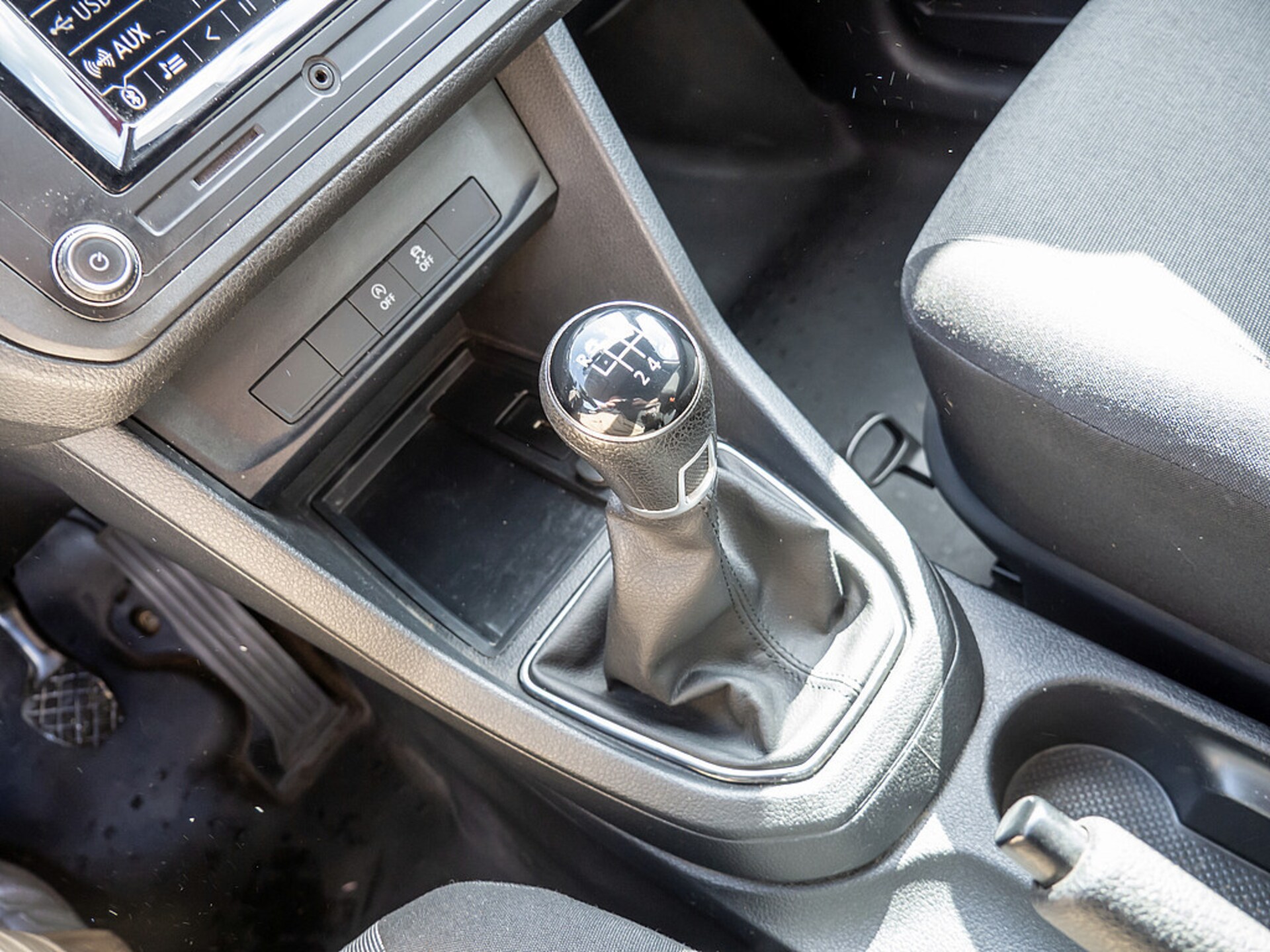 Volkswagen Caddy Maxi Kasten Basis-Modell