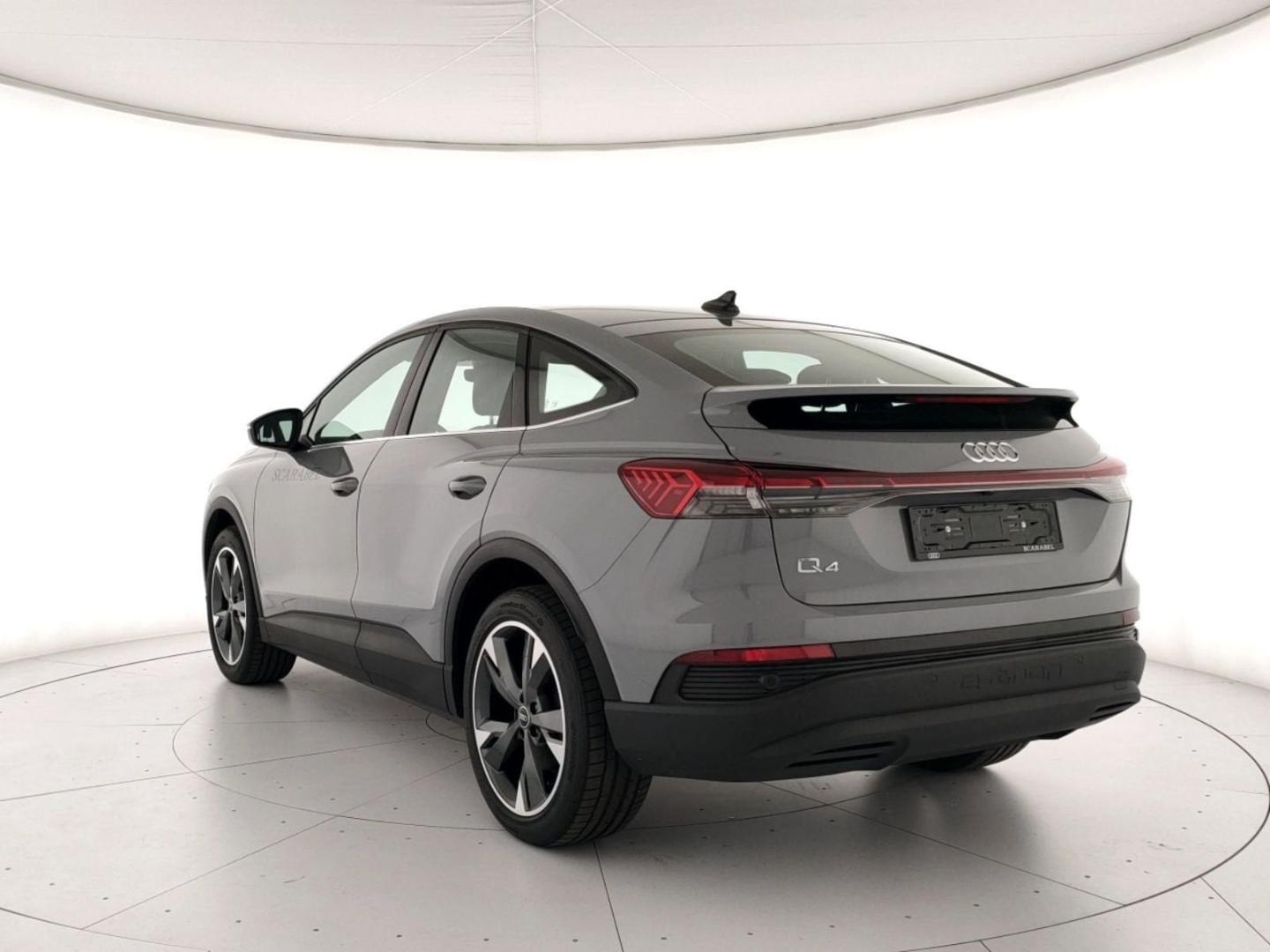 Immagine di Audi Q4 Sportback e-tron Business 45 e-tron 210,00 kW - Vista: for more details contact your dealer