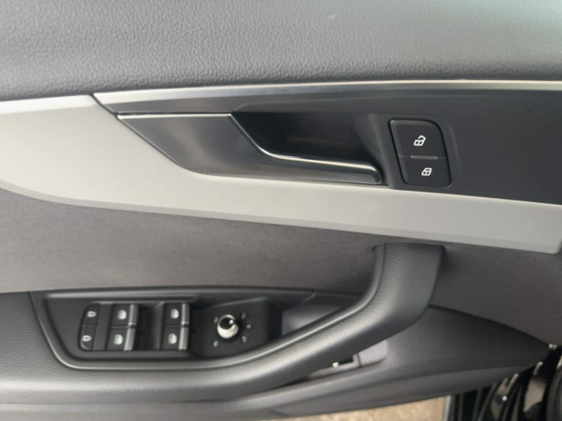 Audi A4 Avant S line