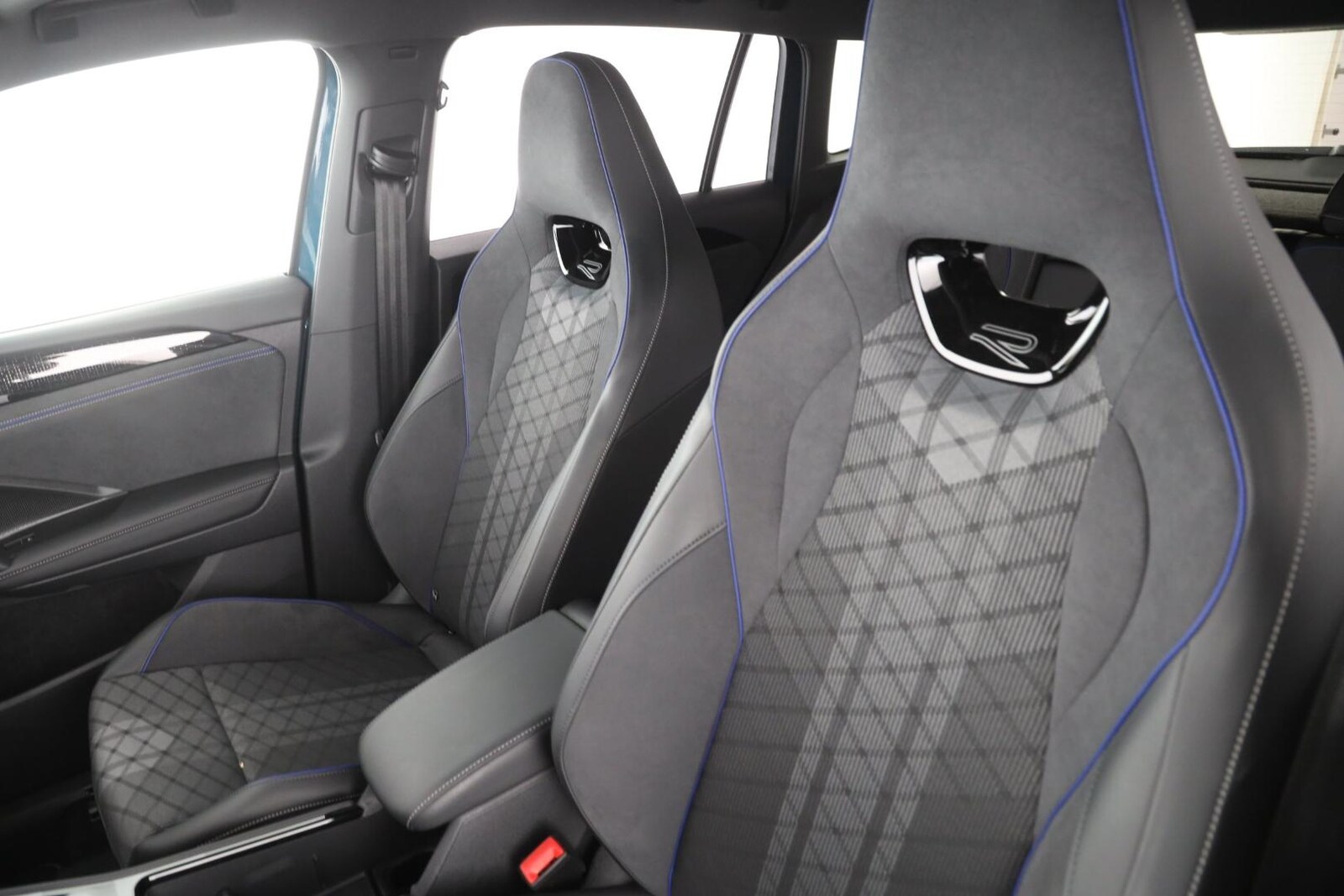 Volkswagen Tiguan – Bild 12