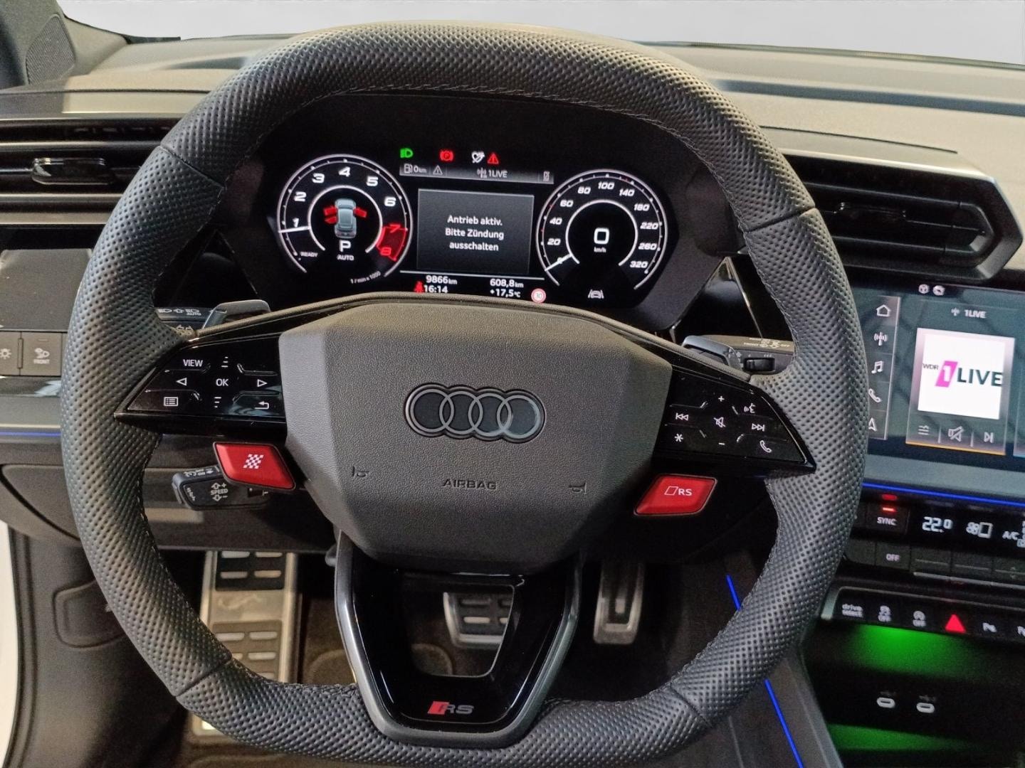 Bild über Audi RS 3 Sportback TFSI quattro 294 kW S tronic - für weitere Informationen kontaktieren Sie den Audi Partner