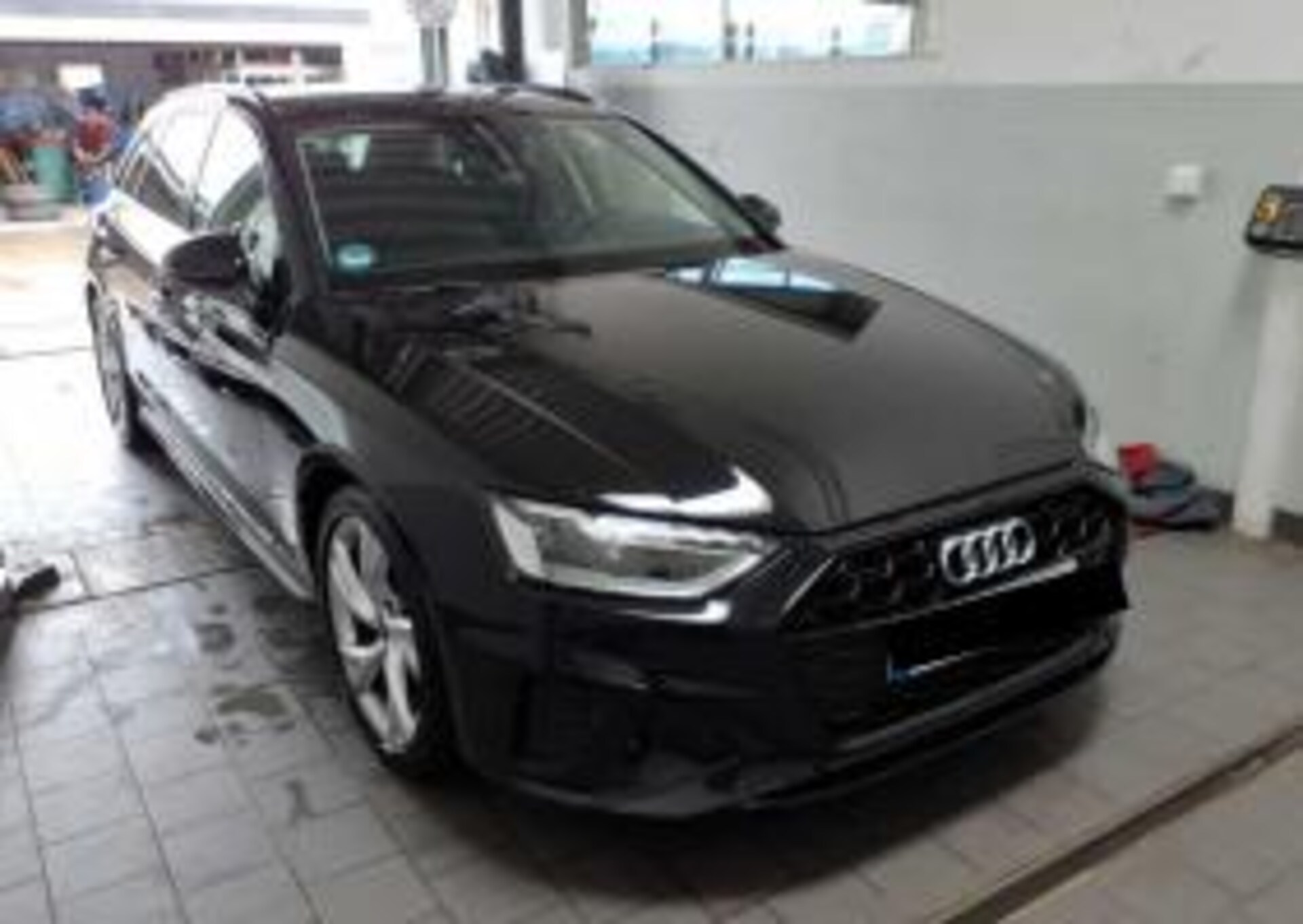 Audi A4 Avant S line