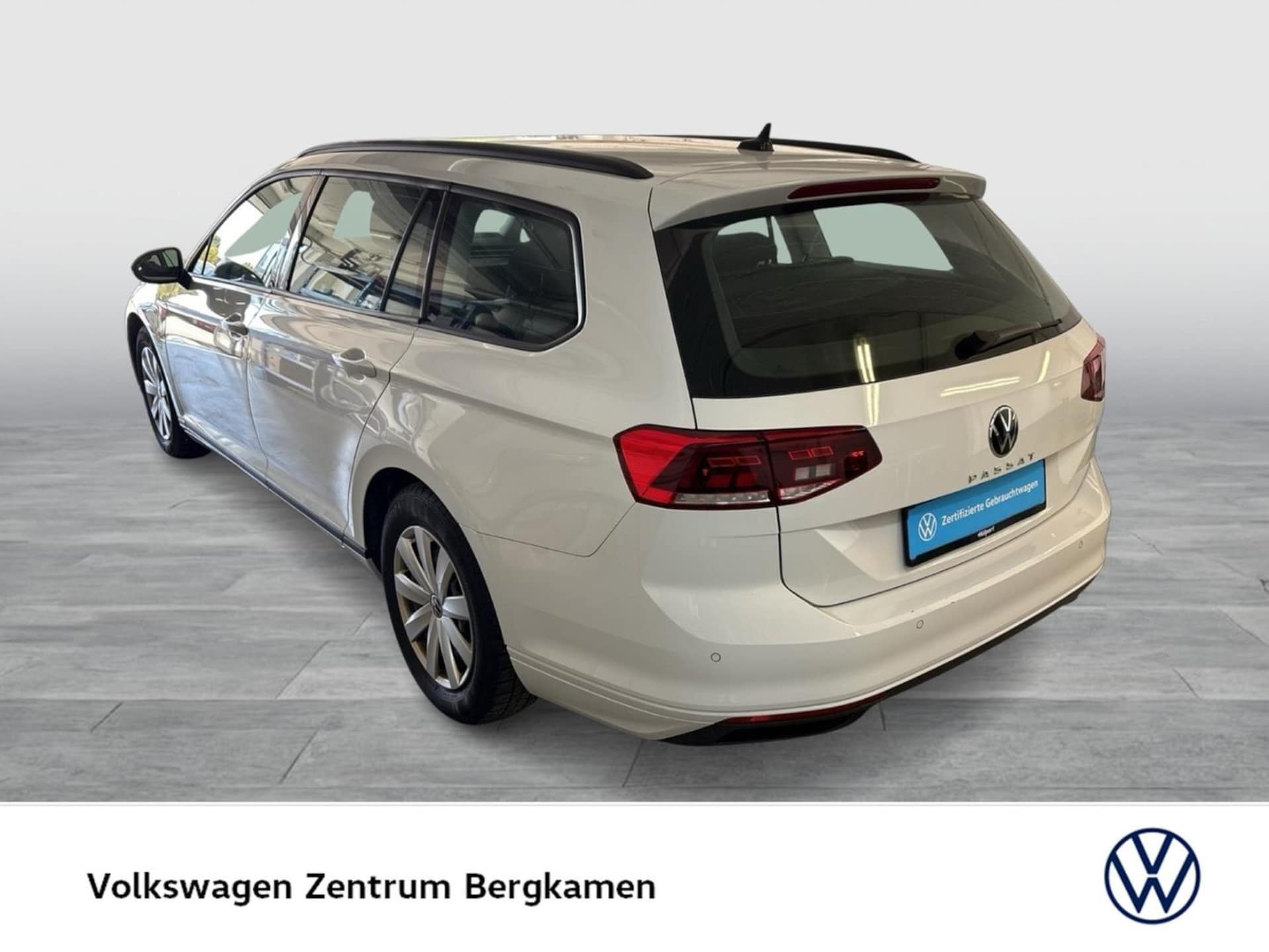 Volkswagen Passat Variant Basis-Modell