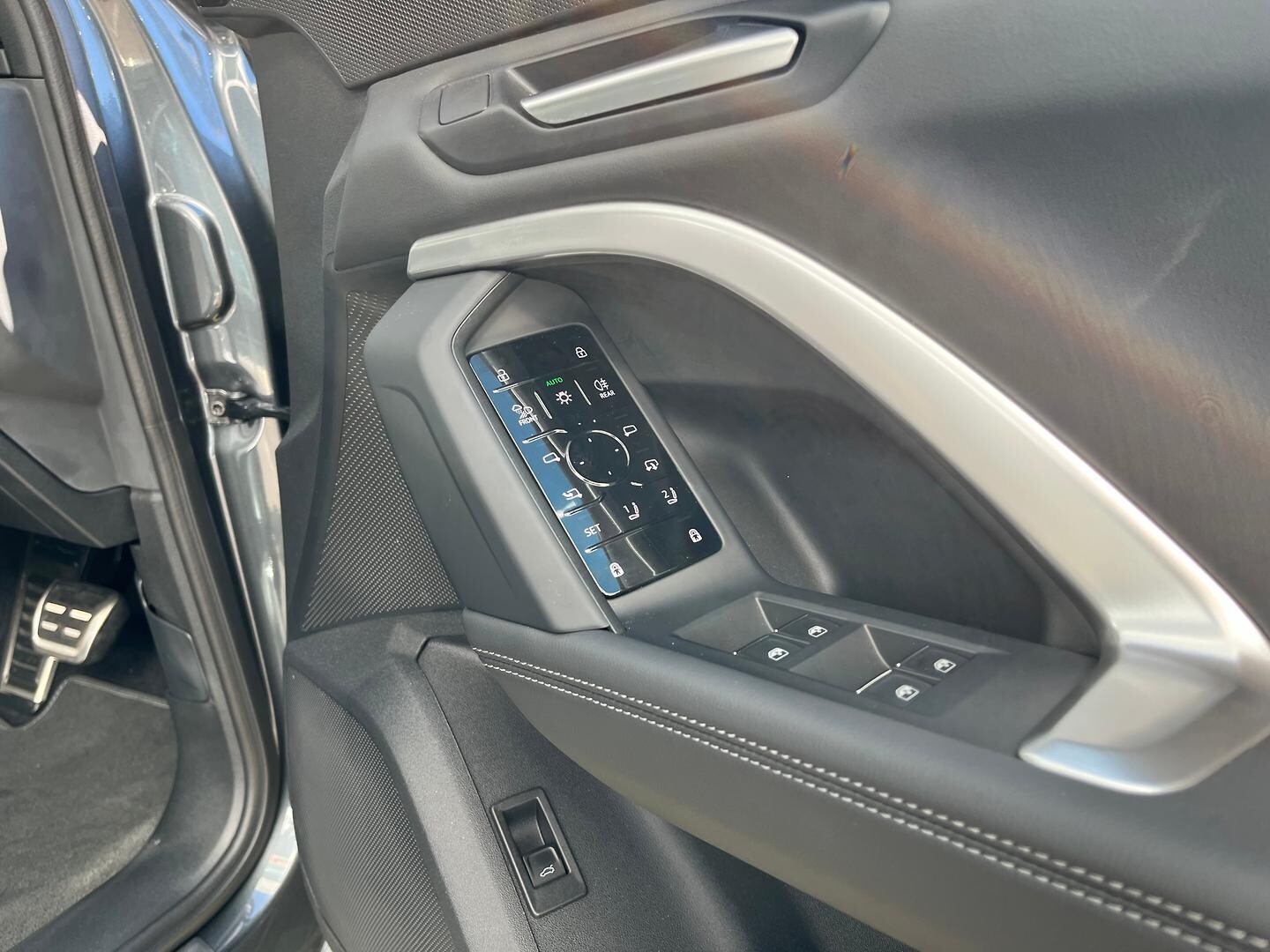 Image about Audi Q5 SUV TDI quattro 150 kW sport
