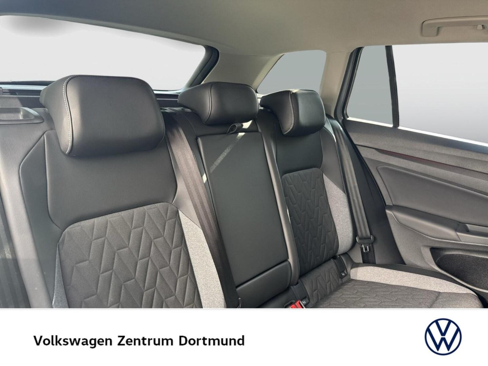 Volkswagen Golf Variant – Bild 6
