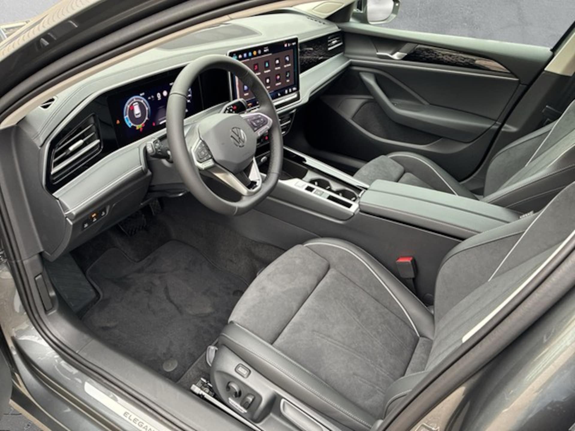 Volkswagen Passat Elegance