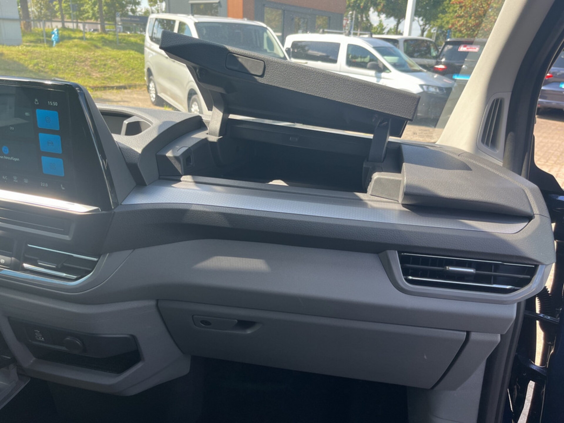 Volkswagen Caravelle Style
