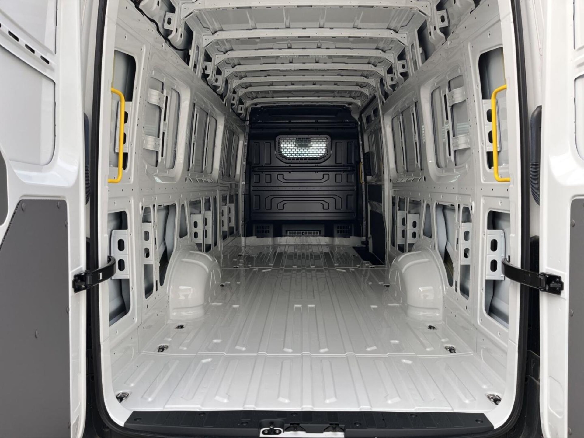 Volkswagen Crafter Kasten langer Radstand