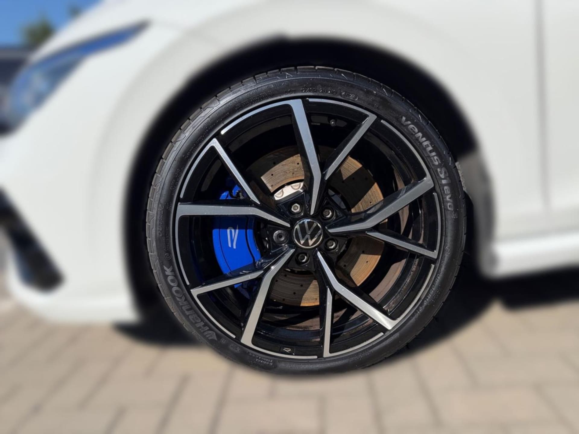 Volkswagen Golf R
