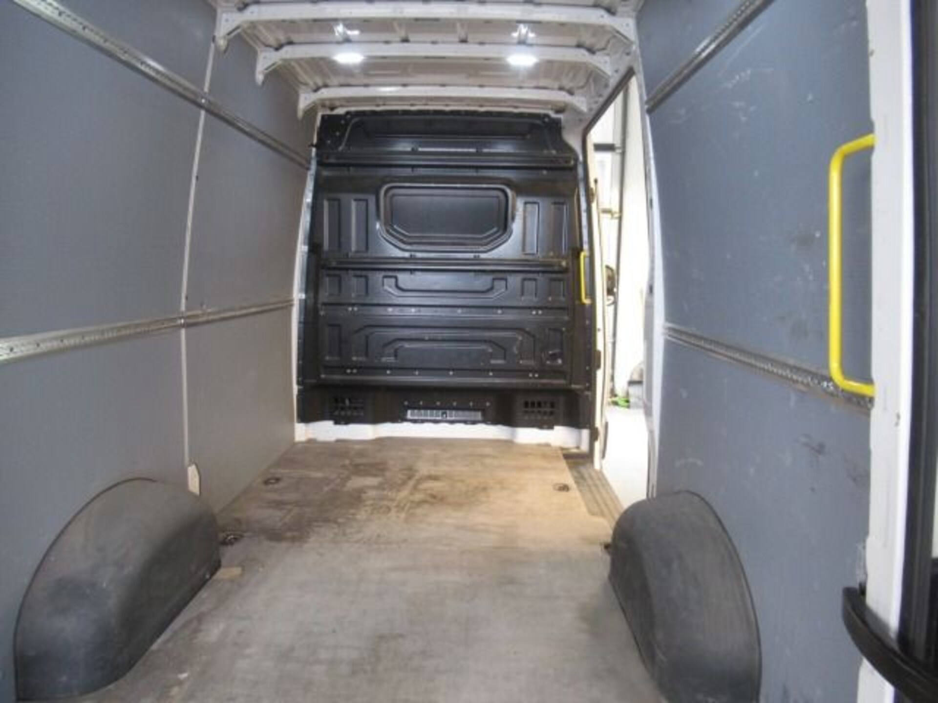 Volkswagen Crafter Kasten mittlerer Radstand