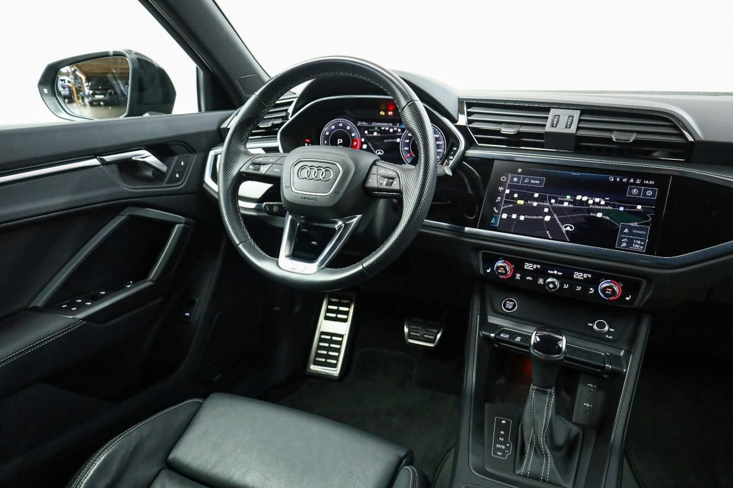 Bild über Audi Q3 Sportback S line 45 TFSI quattro S tronic - für weitere Informationen kontaktieren Sie den Audi Partner