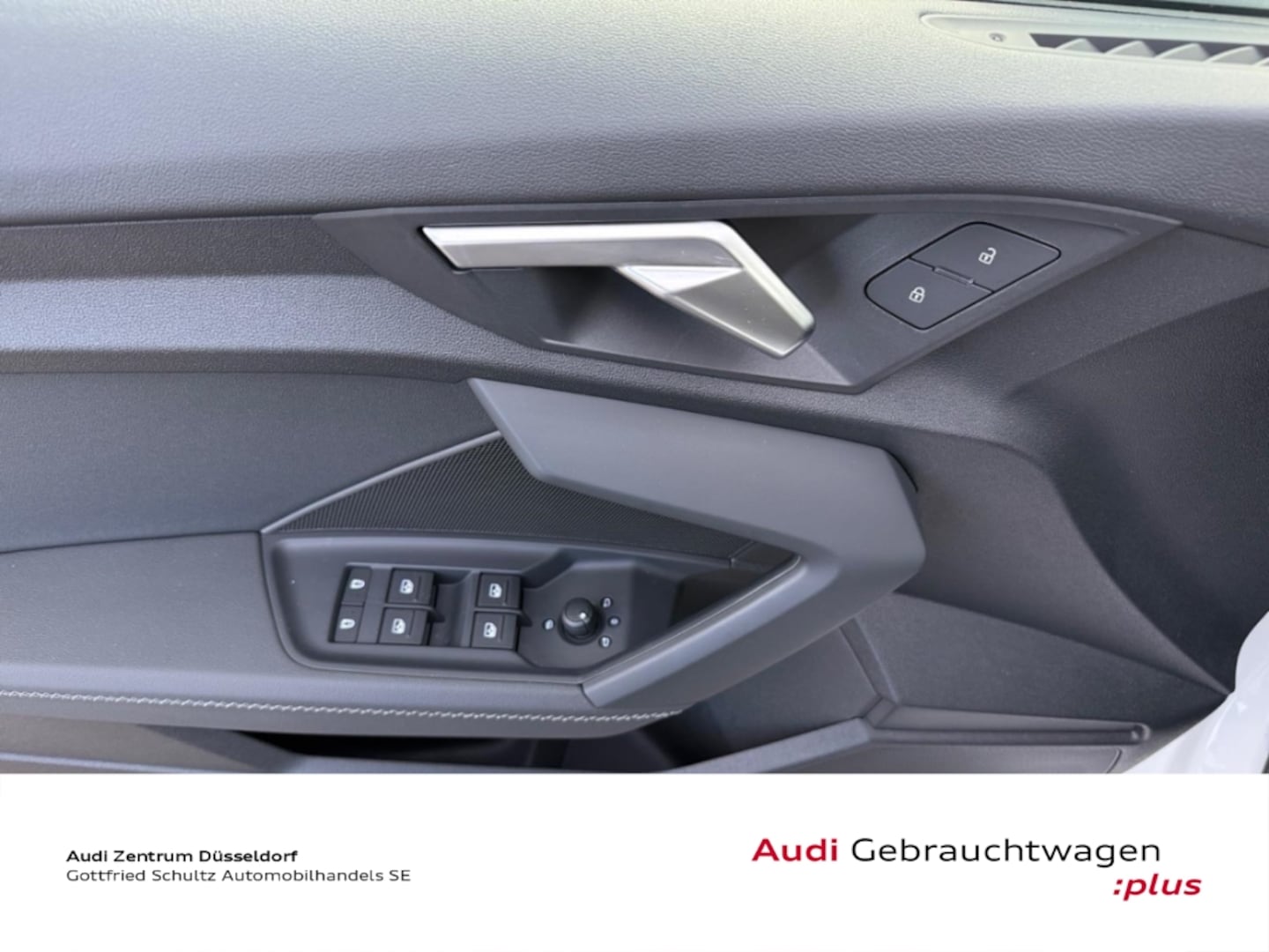 Bild über Audi A3 Sportback 30 TFSI Schaltgetriebe - für weitere Informationen kontaktieren Sie den Audi Partner