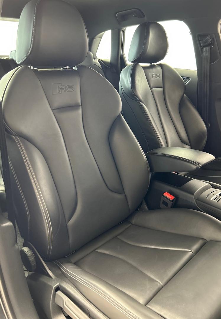 Bild som visar&nbsp;Audi RS 3 Sportback&nbsp;RS 3 Sportback 2.5 TFSI quattro 400 hk S tronic - för mer information kontakta din Audi Partner