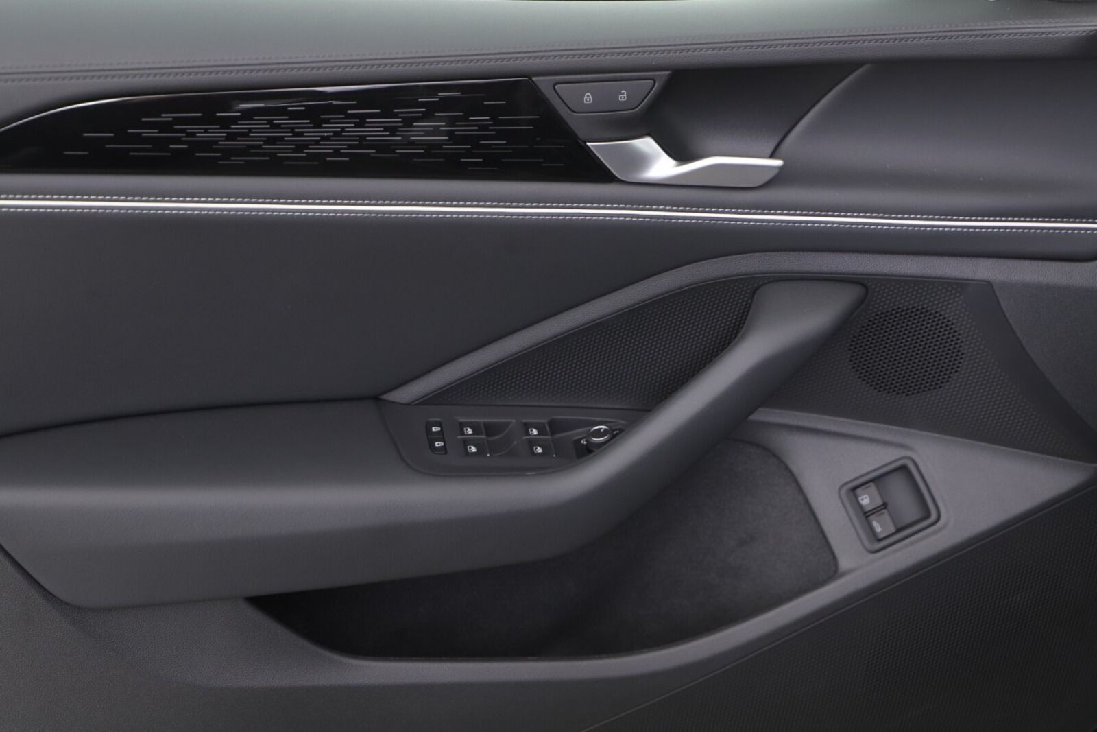 Volkswagen Passat – Bild 14