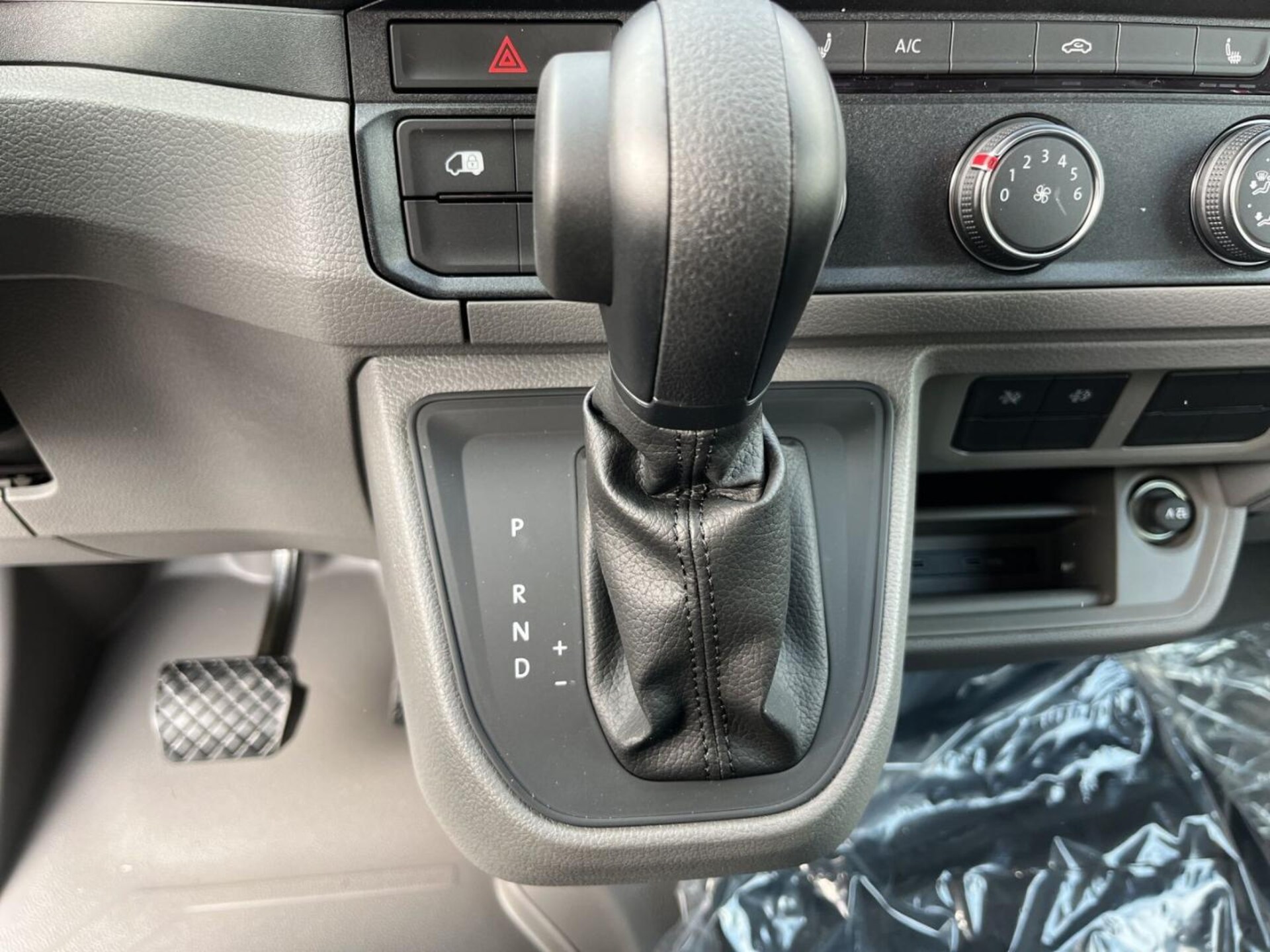 Volkswagen Crafter Kasten langer Radstand