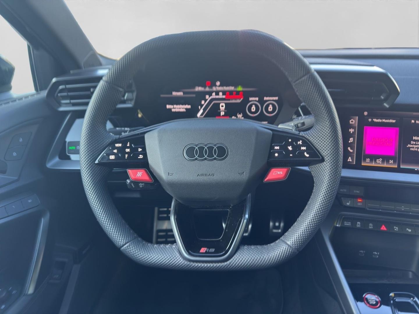 Bild über Audi RS 3 Sportback TFSI quattro 294 kW S tronic - für weitere Informationen kontaktieren Sie den Audi Partner