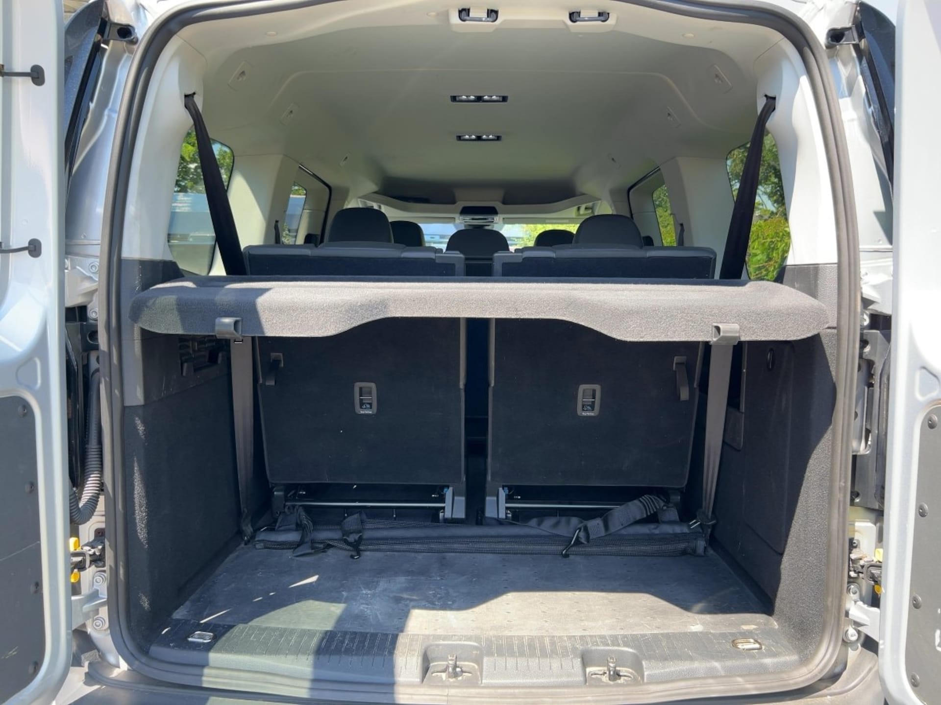 Volkswagen Caddy Maxi Basis-Modell