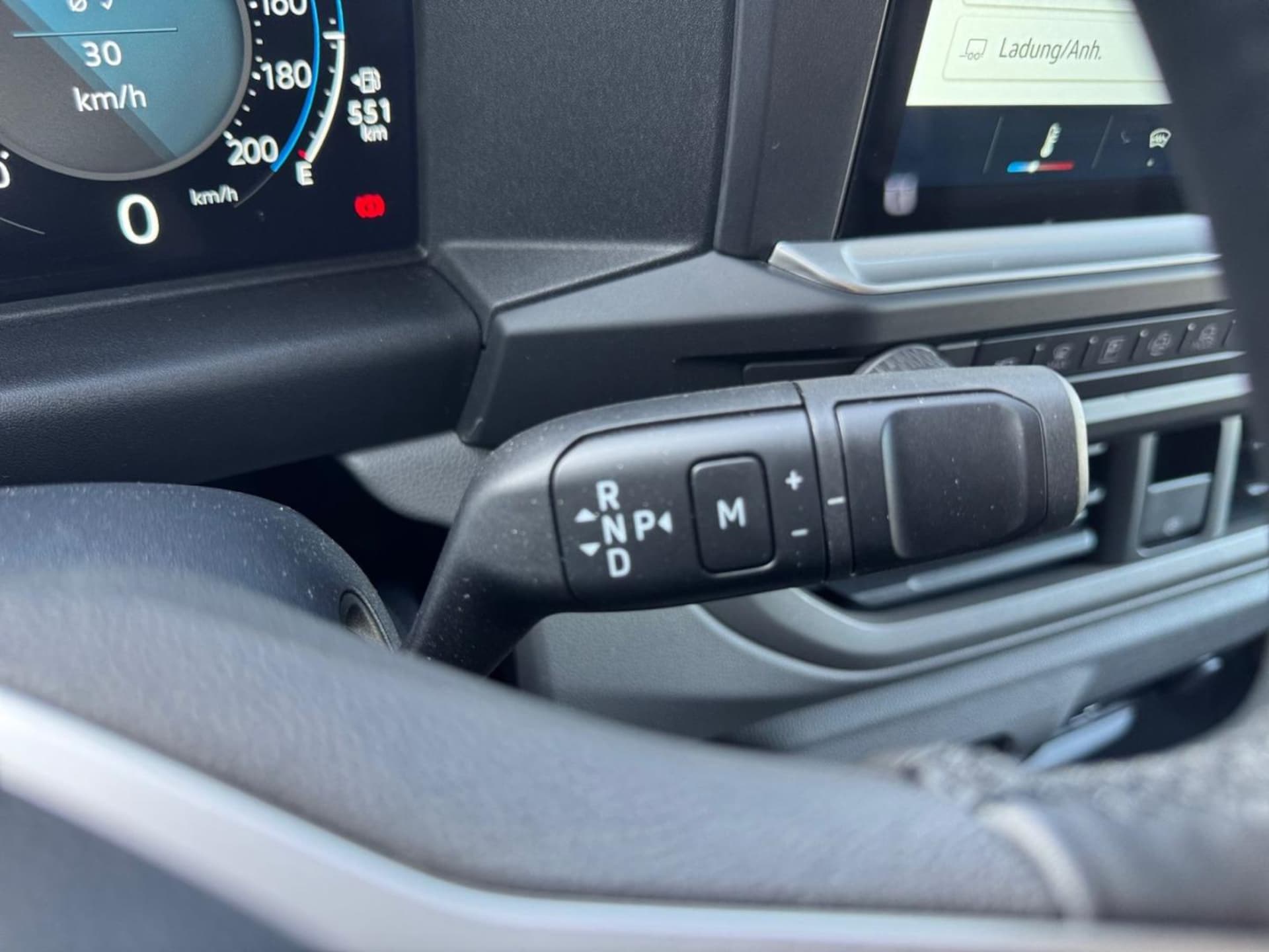 Volkswagen Transporter Kasten langer Radstand