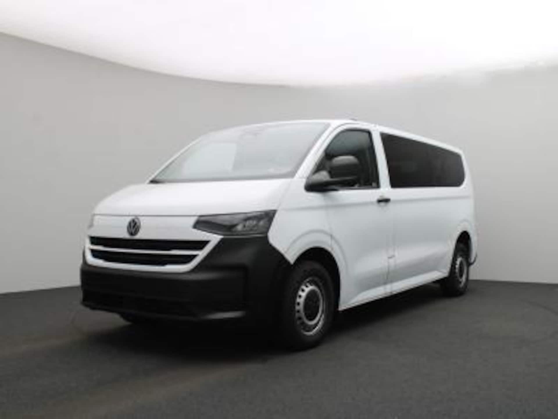 Volkswagen Transporter Kombi langer Radstand