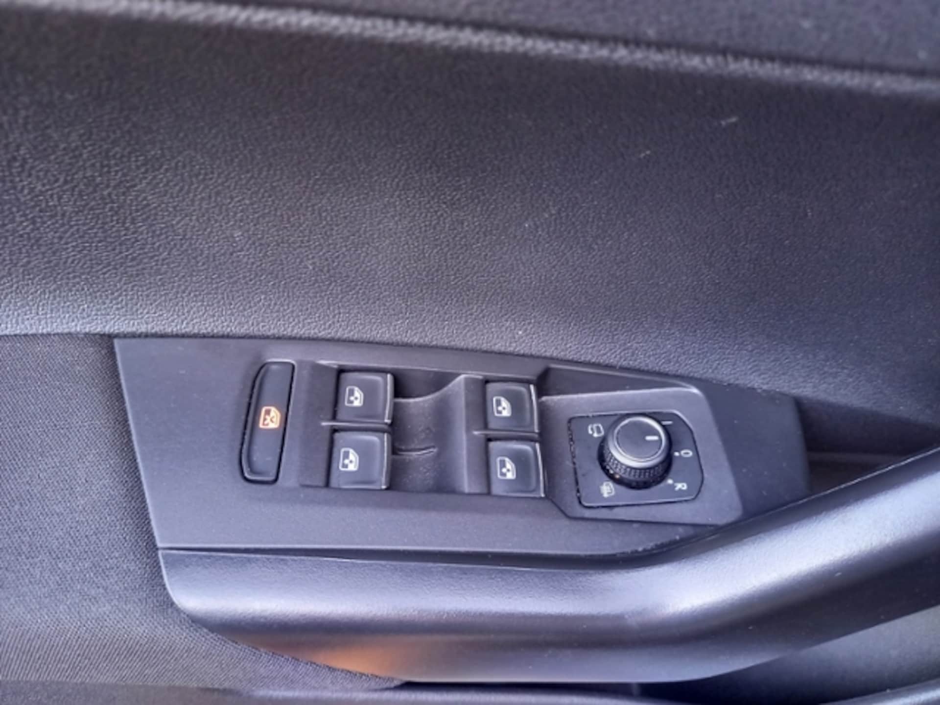 Volkswagen Polo Active