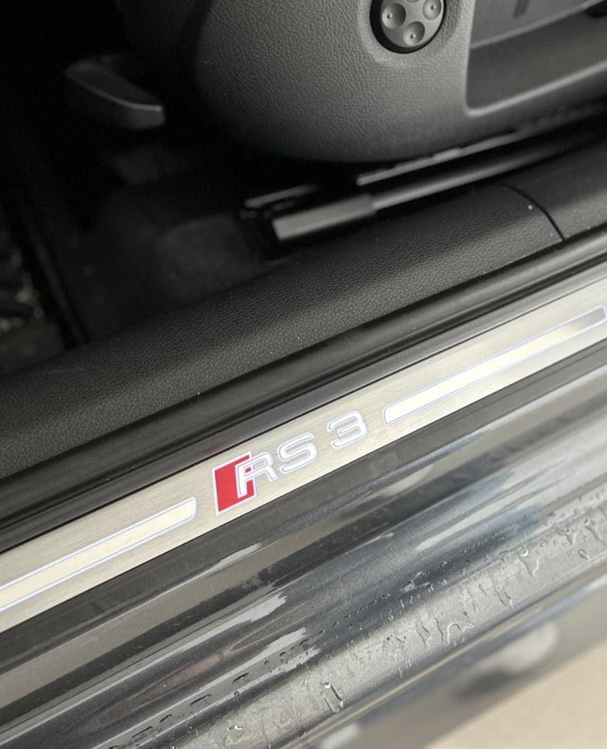 Bild som visar Audi RS 3 Sportback RS 3 Sportback 2.5 TFSI quattro 400 hk S tronic - för mer information kontakta din Audi Partner